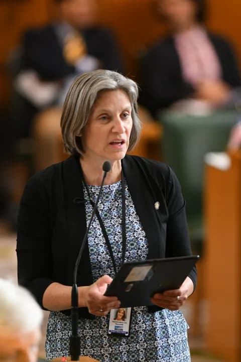 Lisa Reynolds